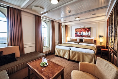 SCC Sea Cloud Spirit CAT A Suite with Balcony 0.jpg